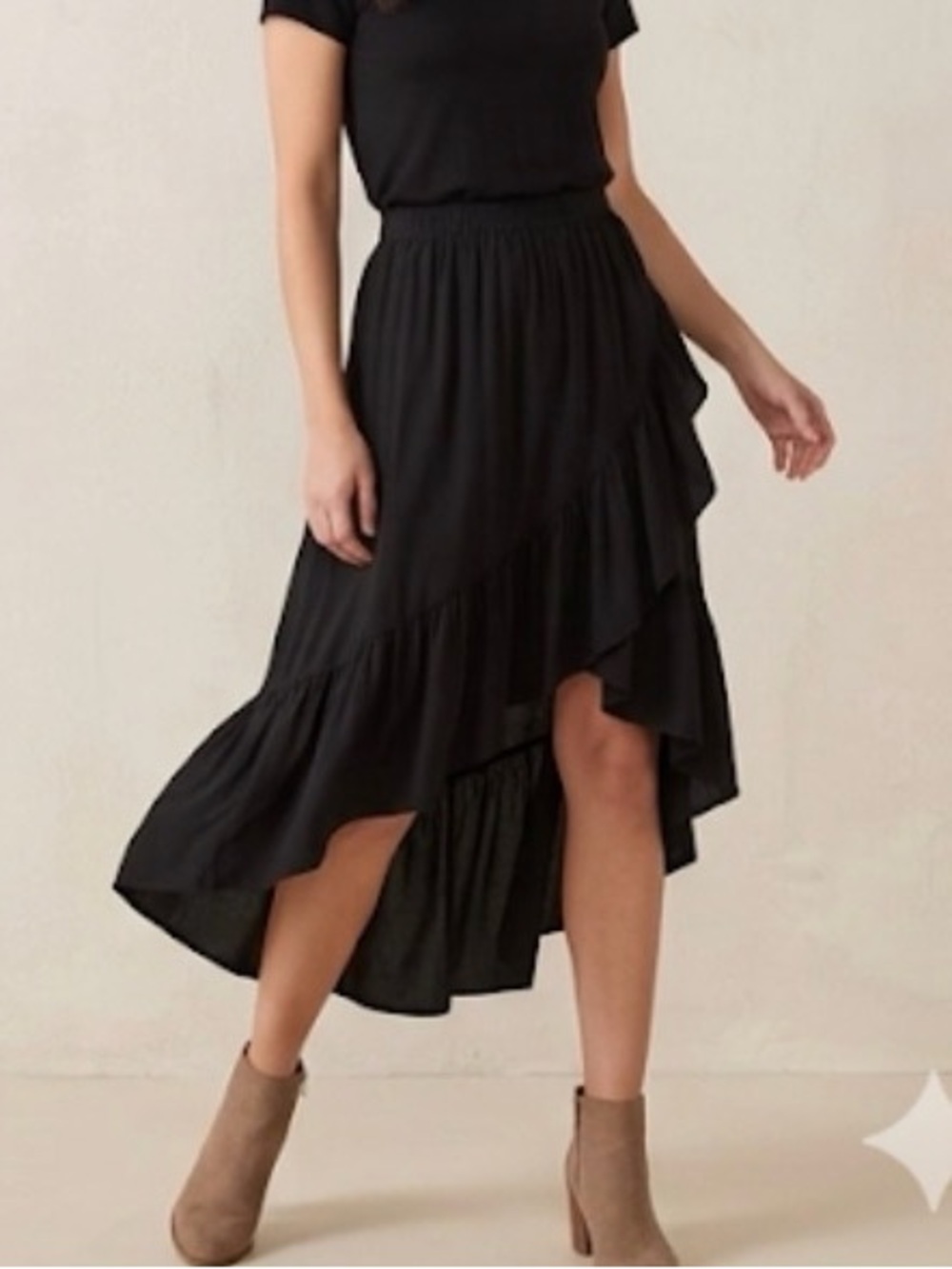 Women's Black High-Low Ruffle Skirt size 8 like new, free wrinkles